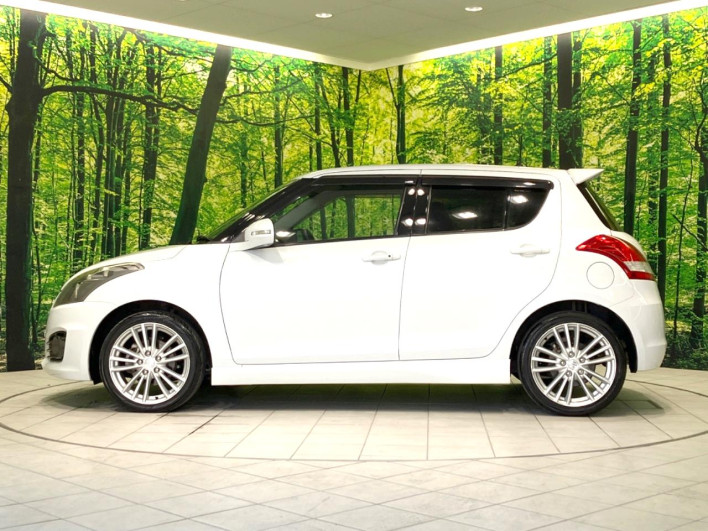 2012 Suzuki Swift Sport CBA-ZC32S (UW-69f1f7ef41762)[14]