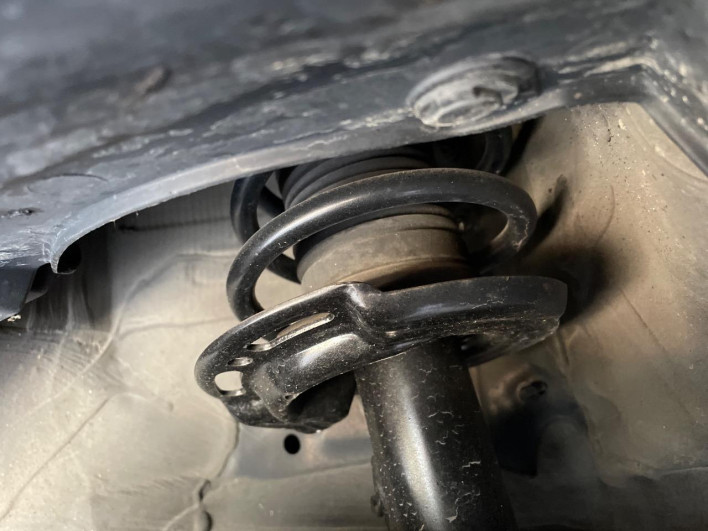 2015 Suzuki Swift DBA-ZC72S (UW-69f1f7ef55380)[9]