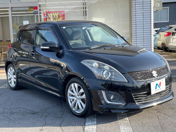2015 Suzuki Swift DBA-ZC72S (UW-69f1f7ef55380)[13]