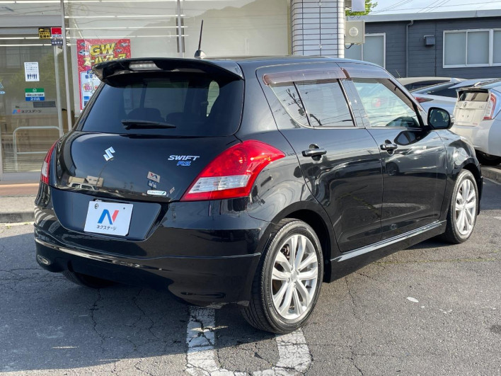 2015 Suzuki Swift DBA-ZC72S (UW-69f1f7ef55380)[15]