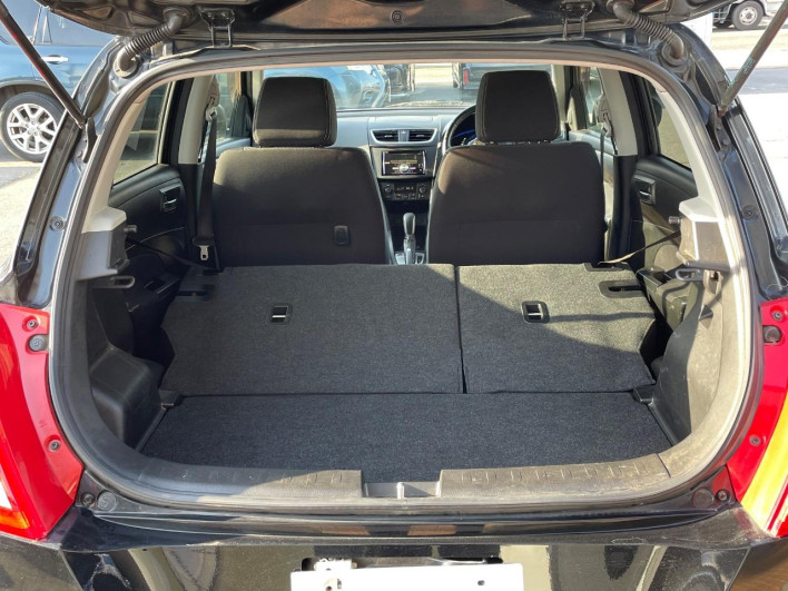 2015 Suzuki Swift DBA-ZC72S (UW-69f1f7ef55380)[25]