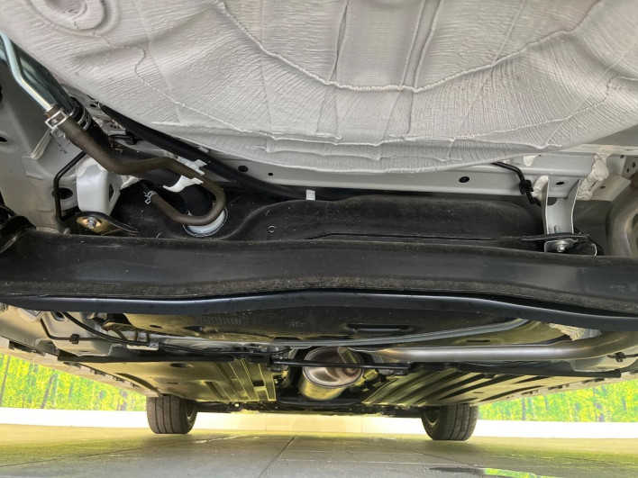 2025 Suzuki Swift 5AA-ZCEDS (UW-69f1f7eff3807)[18]