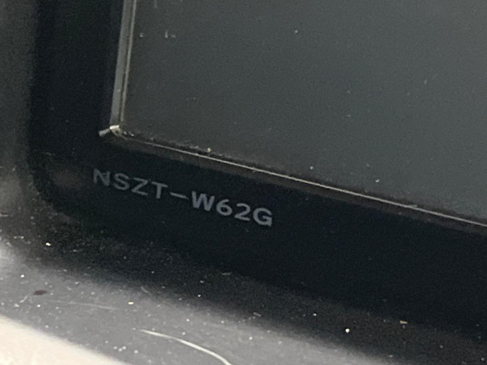 2013 Toyota Voxy DBA-ZRR70G (UW-69f1f7f1d3f47)[25]