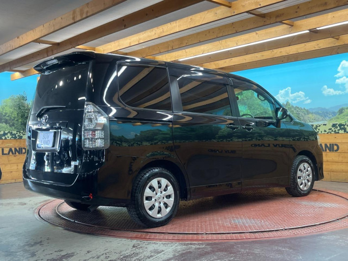 2013 Toyota Voxy DBA-ZRR70G (UW-69f1f7f1d3f47)[6]