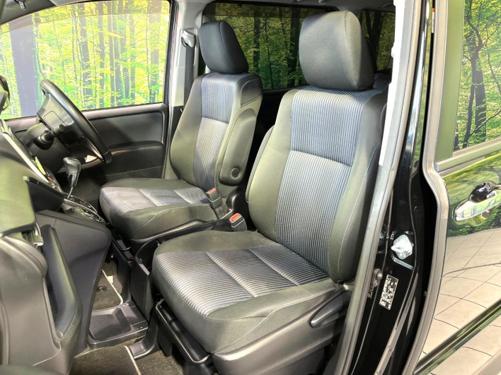 2015 Toyota Voxy DBA-ZRR80W (UW-69f1f7f20ec4d)[24]