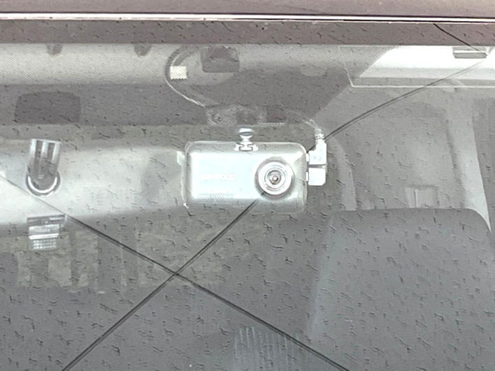 2015 Toyota Voxy DBA-ZRR80W (UW-69f1f7f20ec4d)[13]