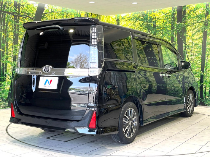 2015 Toyota Voxy DBA-ZRR80W (UW-69f1f7f20ec4d)[9]