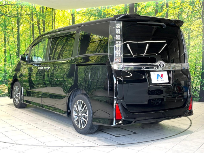 2015 Toyota Voxy DBA-ZRR80W (UW-69f1f7f20ec4d)[7]