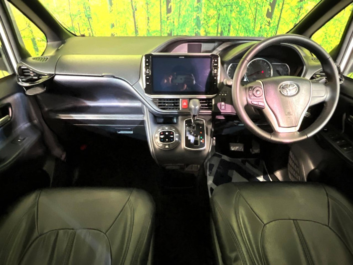 2017 Toyota Voxy DBA-ZRR80W (UW-69f1f7f251c2c)[5]
