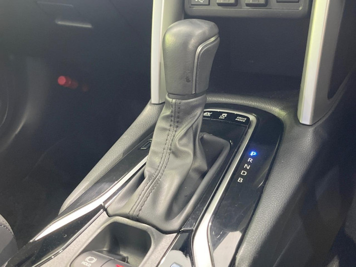 2023 Toyota Corolla Cross 6AA-ZVG11 (UW-69f1f7f837015)[5]