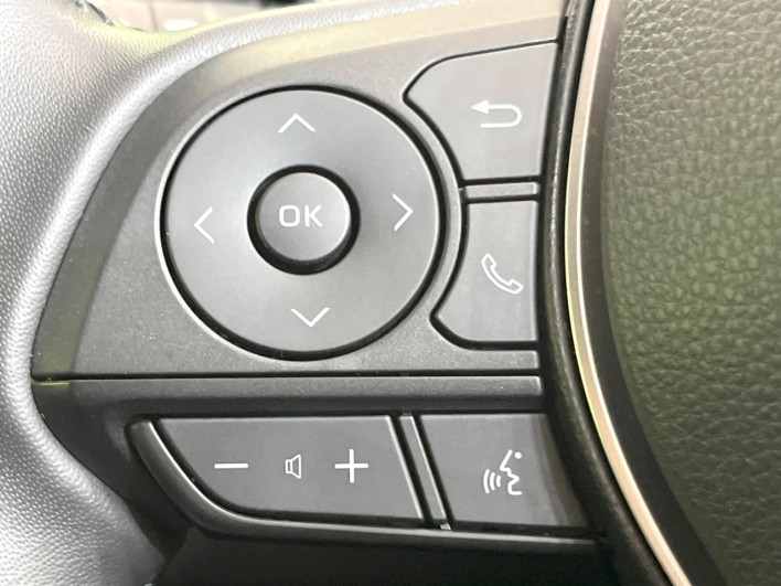 2023 Toyota Corolla Cross 6AA-ZVG11 (UW-69f1f7f85f3be)[19]