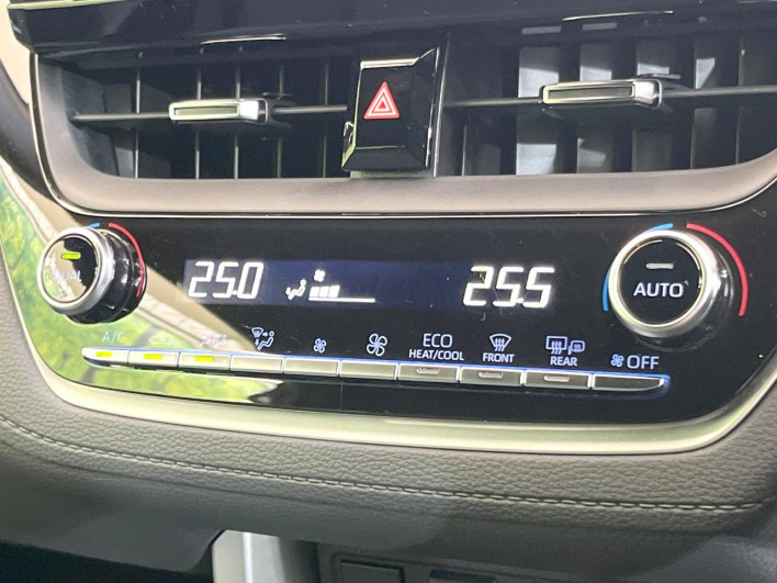 2023 Toyota Corolla Cross 6AA-ZVG11 (UW-69f1f7f85f3be)[28]