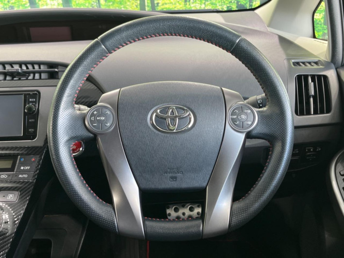 2015 Toyota Prius DAA-ZVW30 (UW-69f1f7fc53b9f)[23]
