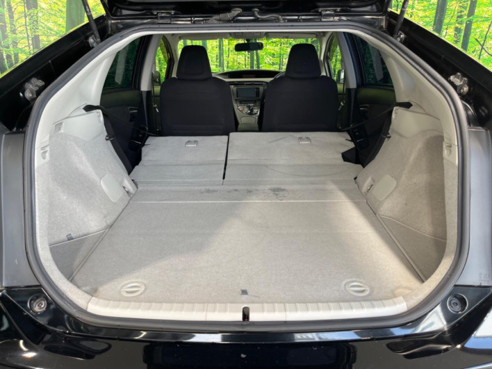 2015 Toyota Prius DAA-ZVW30 (UW-69f1f7fc53b9f)[18]