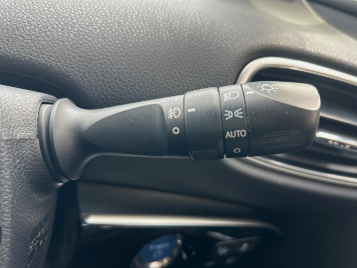 2016 Toyota Prius DAA-ZVW51 (UW-69f1f7fe81ec0)[29]