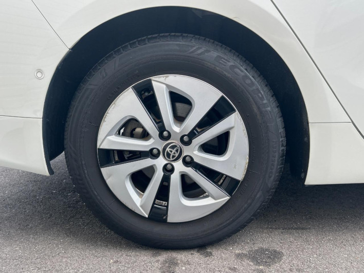 2016 Toyota Prius DAA-ZVW51 (UW-69f1f7fe81ec0)[10]