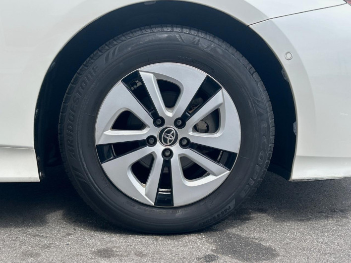 2016 Toyota Prius DAA-ZVW51 (UW-69f1f7fe81ec0)[9]