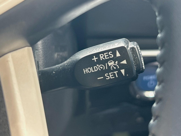 2016 Toyota Prius DAA-ZVW51 (UW-69f1f7fe81ec0)[28]