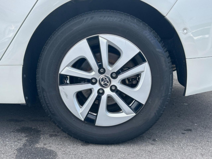 2016 Toyota Prius DAA-ZVW51 (UW-69f1f7fe81ec0)[14]