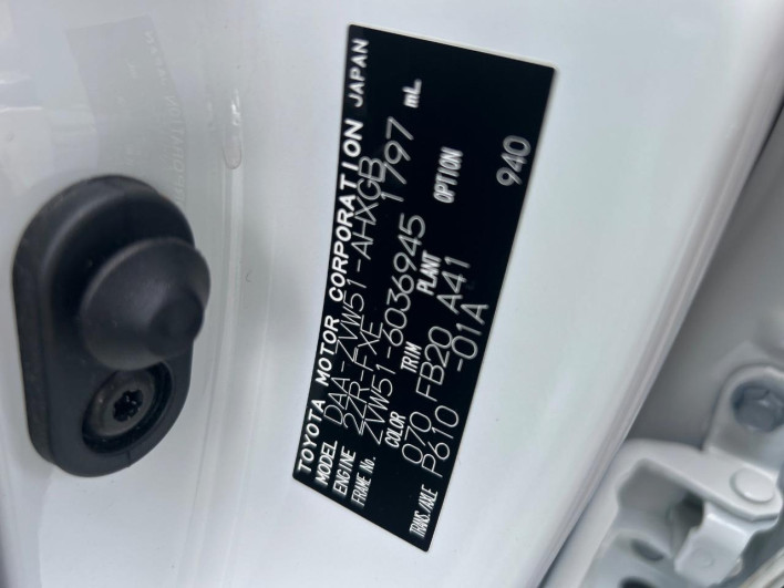 2016 Toyota Prius DAA-ZVW51 (UW-69f1f7fe81ec0)[1]
