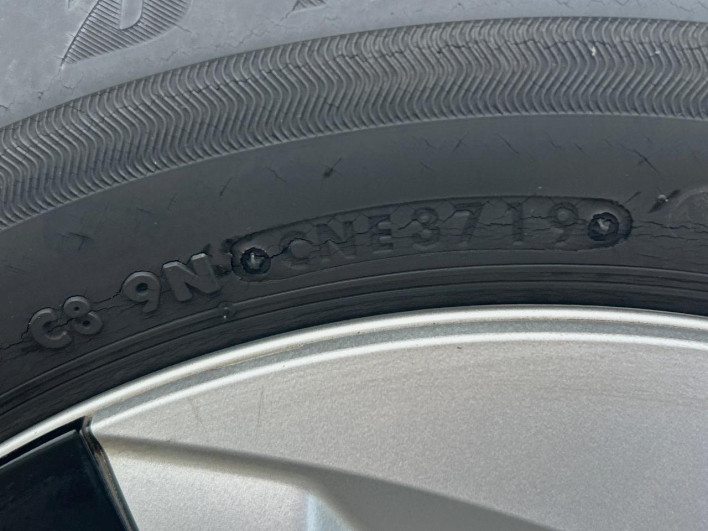 2016 Toyota Prius DAA-ZVW51 (UW-69f1f7fe81ec0)[16]