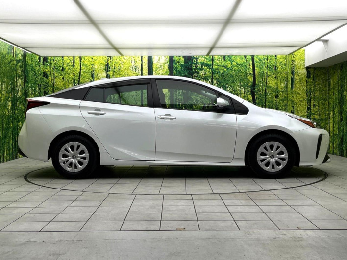 2021 Toyota Prius 6AA-ZVW51 (UW-69f1f7fec72d4)[27]