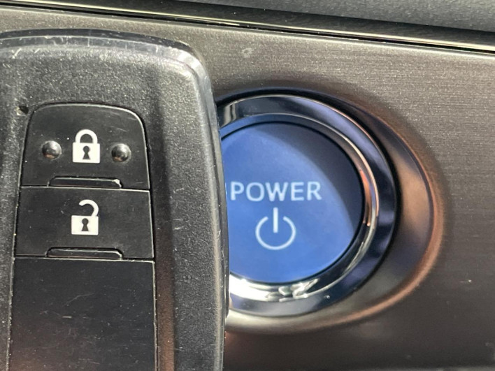 2022 Toyota Prius 6AA-ZVW51 (UW-69f1f800284a9)[4]