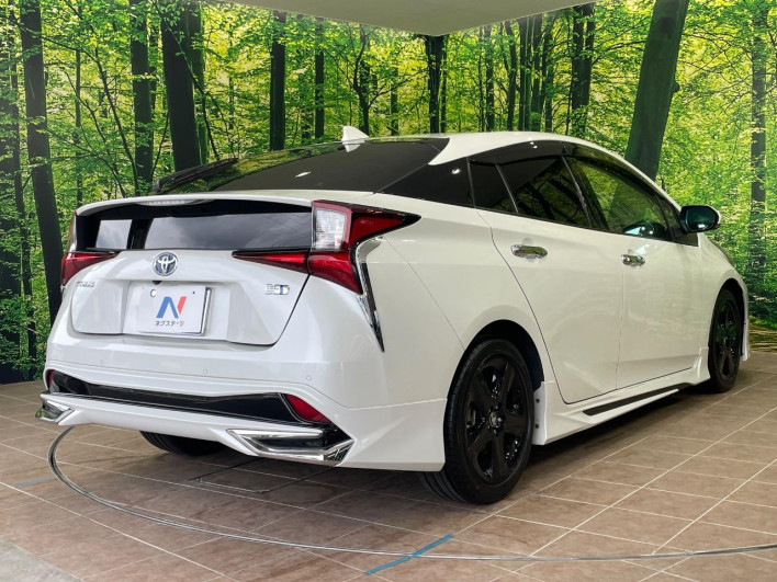 2022 Toyota Prius 6AA-ZVW51 (UW-69f1f800284a9)[16]