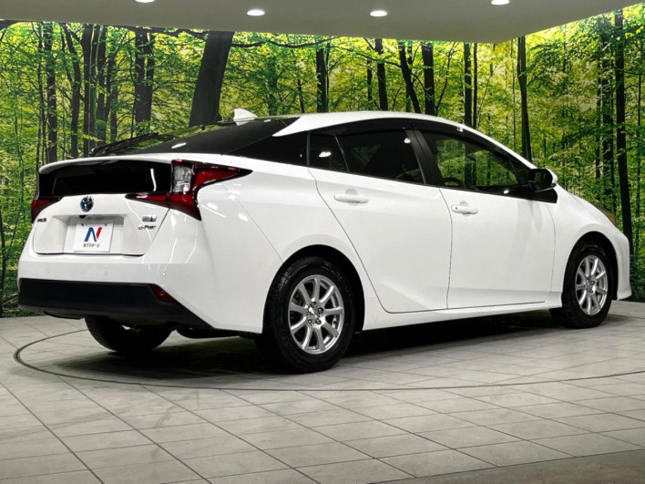 2021 Toyota Prius 6AA-ZVW55 (UW-69f1f800e446e)[28]