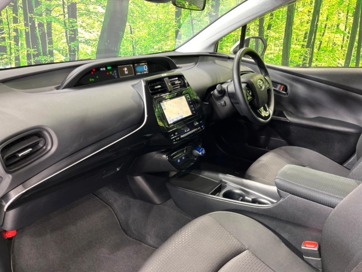 2021 Toyota Prius 6AA-ZVW55 (UW-69f1f800e446e)[20]