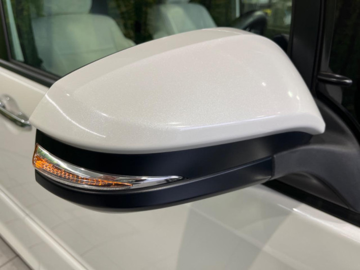 2017 Toyota Noah DAA-ZWR80W (UW-69f1f805a74e5)[14]