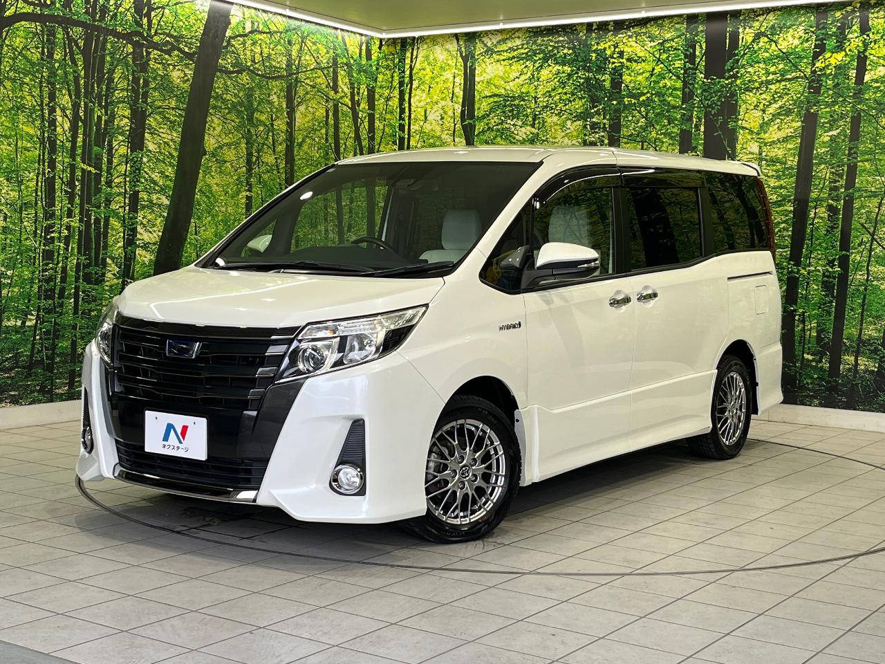 2017 Toyota Noah DAA-ZWR80W