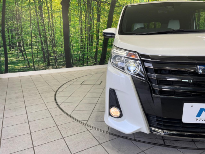 2017 Toyota Noah DAA-ZWR80W (UW-69f1f805a74e5)[26]