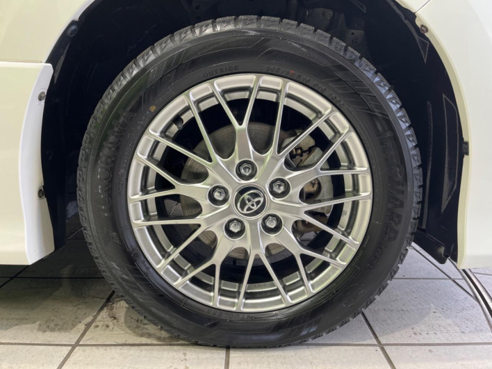 2017 Toyota Noah DAA-ZWR80W (UW-69f1f805a74e5)[21]