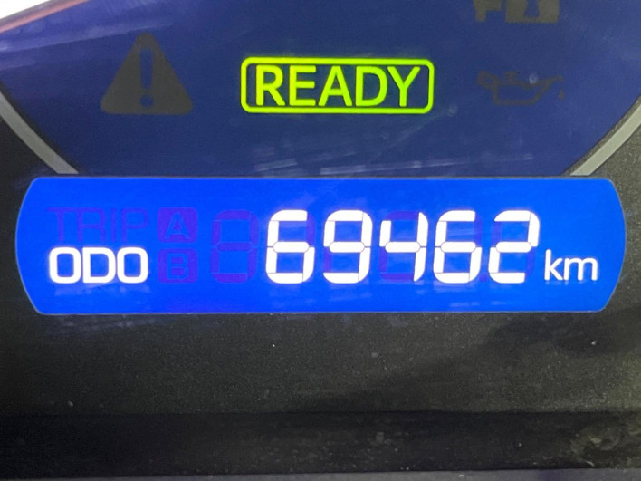 2020 Toyota Voxy DAA-ZWR80W (UW-69f1f80719e24)[2]