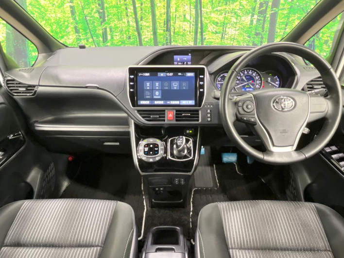 2020 Toyota Voxy DAA-ZWR80W (UW-69f1f80719e24)[29]