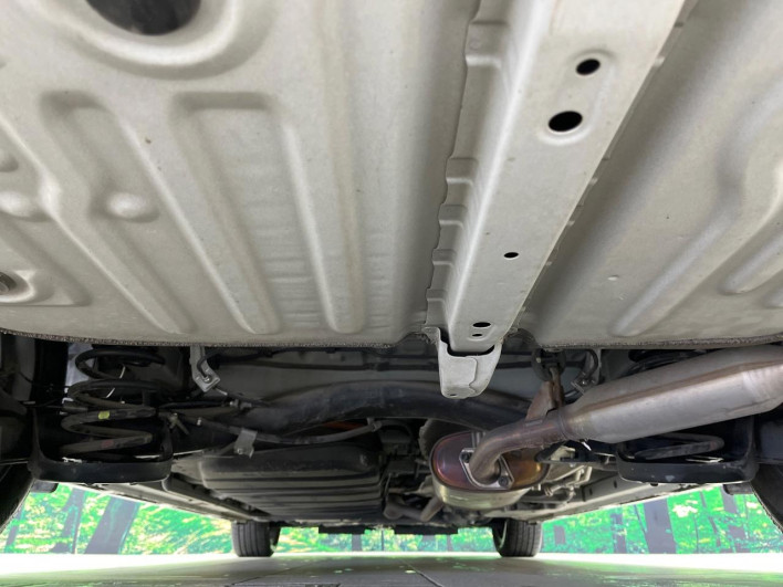 2020 Toyota Voxy DAA-ZWR80W (UW-69f1f80719e24)[16]