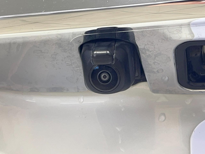 2020 Toyota Voxy DAA-ZWR80W (UW-69f1f80719e24)[15]