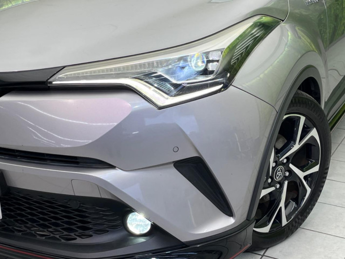 2017 Toyota C-HR DAA-ZYX10 (UW-69f1f80d3f485)[9]