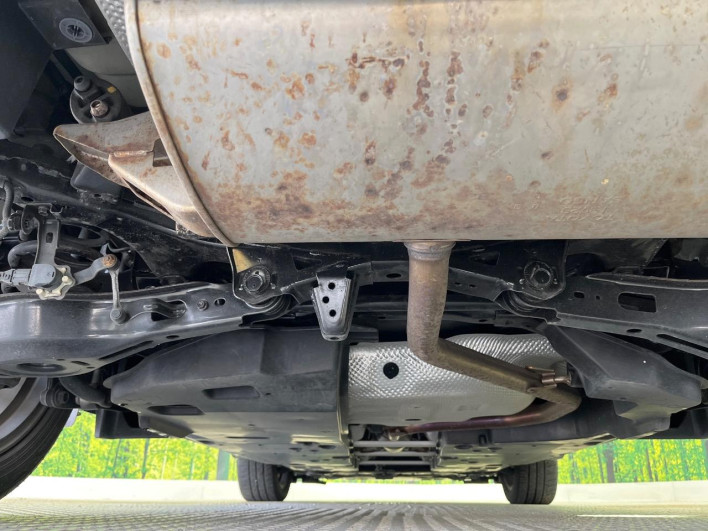 2018 Toyota C-HR DAA-ZYX10 (UW-69f1f80da138a)[25]