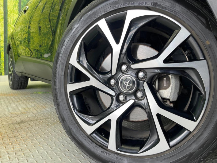 2018 Toyota C-HR DAA-ZYX10 (UW-69f1f80da138a)[18]