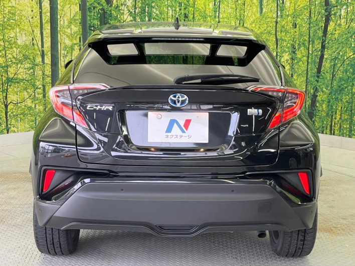 2018 Toyota C-HR DAA-ZYX10 (UW-69f1f80da138a)[24]