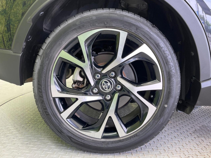 2018 Toyota C-HR DAA-ZYX10 (UW-69f1f80da138a)[23]