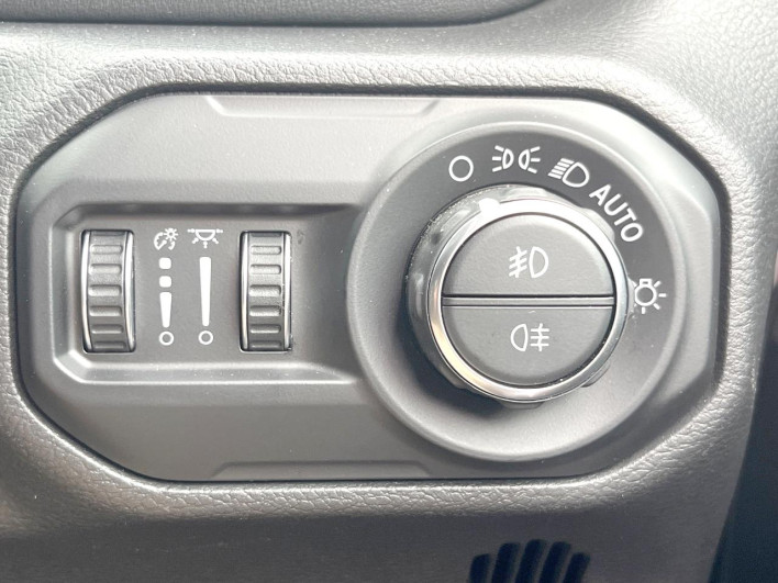 2021 Chrysler Jeep Wrangler Unlimited 3BA-JL20L (UW-69f2a3d83e1fe)[26]