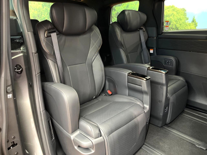 2026 Toyota Vellfire Hybrid 6AA-AAHH40W (UW-69f2a3e7339f4)[10]