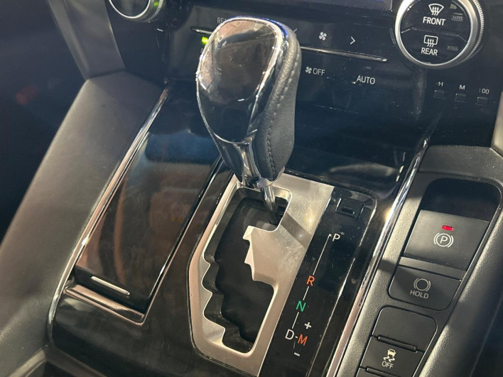 2016 Toyota Vellfire DBA-AGH30W (UW-69f2a3ebafcf8)[24]