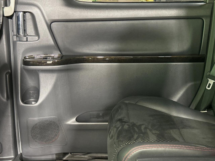 2014 Toyota Vellfire DBA-ANH20W (UW-69f2a3f7f1576)[29]
