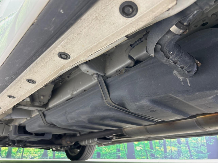 2014 Toyota Vellfire DBA-ANH20W (UW-69f2a3f7f1576)[27]