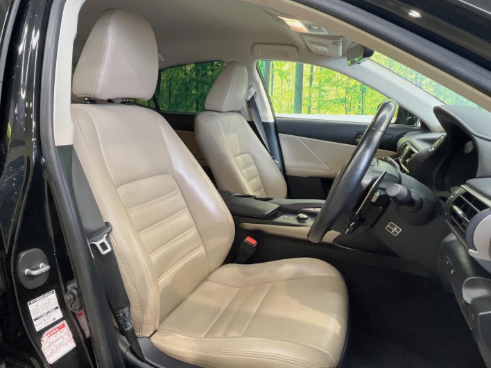 2017 Lexus IS DAA-AVE30 (UW-69f2a3f8f3703)[16]