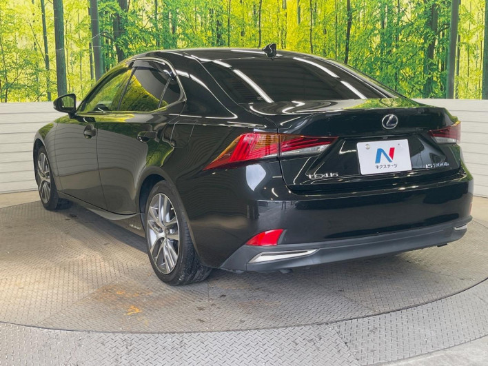 2017 Lexus IS DAA-AVE30 (UW-69f2a3f8f3703)[26]